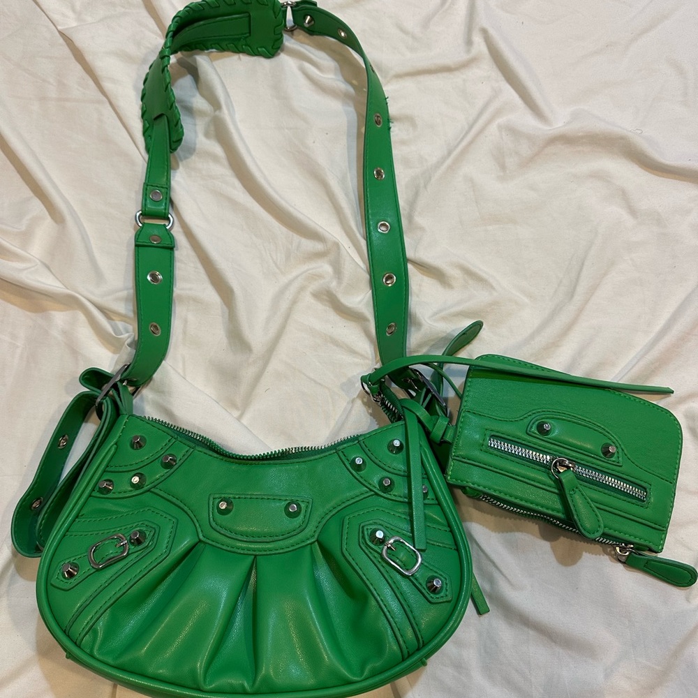 Y2K green purse